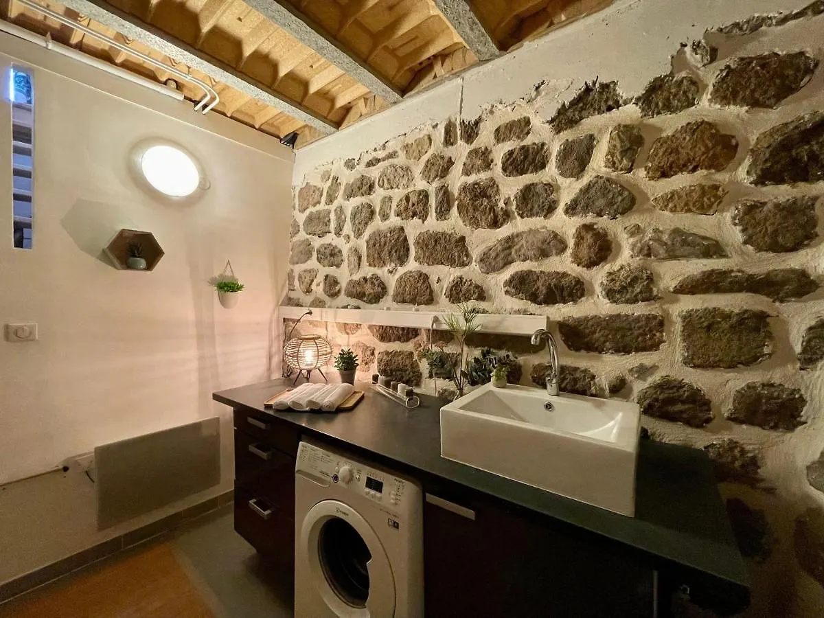 Maison De Charme A Polignac: Terrasse Ensoleillee, Randonnees, Proche Puy-En-Velay - Fr-1-582-58 France