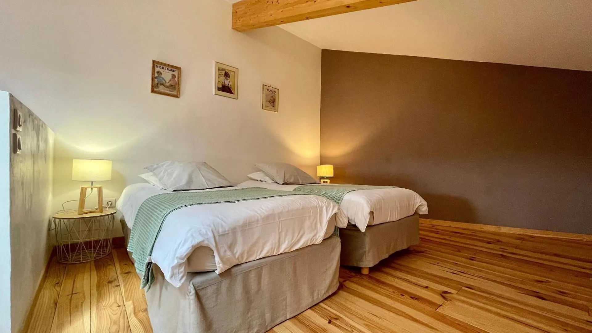 Maison De Charme A Polignac: Terrasse Ensoleillee, Randonnees, Proche Puy-En-Velay - Fr-1-582-58 Holiday home